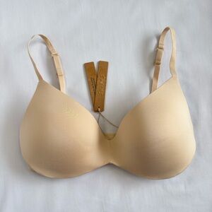 SKIMS Wireless Form Push Up Plunge Bra 32D - BR-WRL-1891